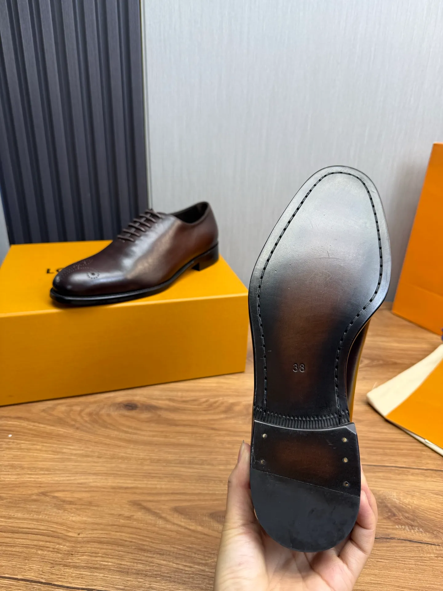 Men's shoes💰760💰 LV. Men's business casual leather shoes, 1:1 shipment ⬆️Luxurious and noble👞All imported original brand leather, just to create a more comfortable wearing experience, upper: original cowhide ➕Imported full cow lining, original leather outsole ✔️36-45 (38.45 non-refundable)